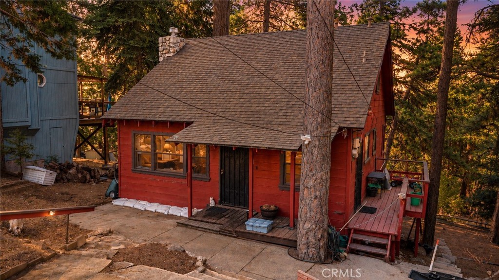 964 Chateau Drive, Crestline, CA 92325 — photo 1
