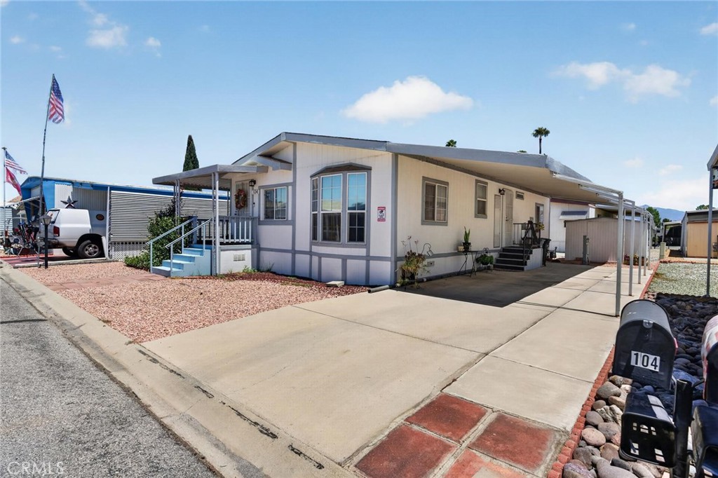 5001 W Florida 104, Hemet, CA 92545 — photo 1