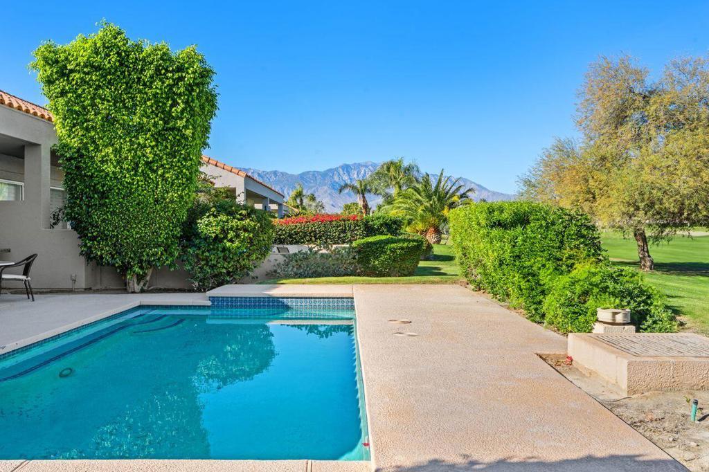 6 Pebble Beach Drive