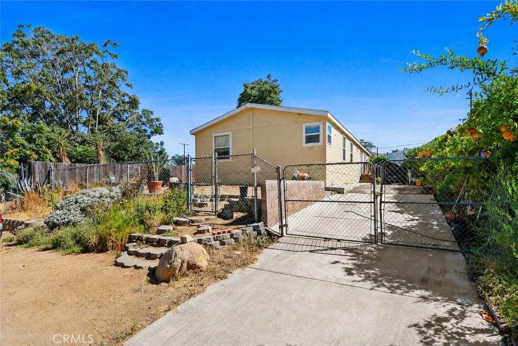 32490 Crescent Avenue, Lake Elsinore, CA 92530 — photo 1