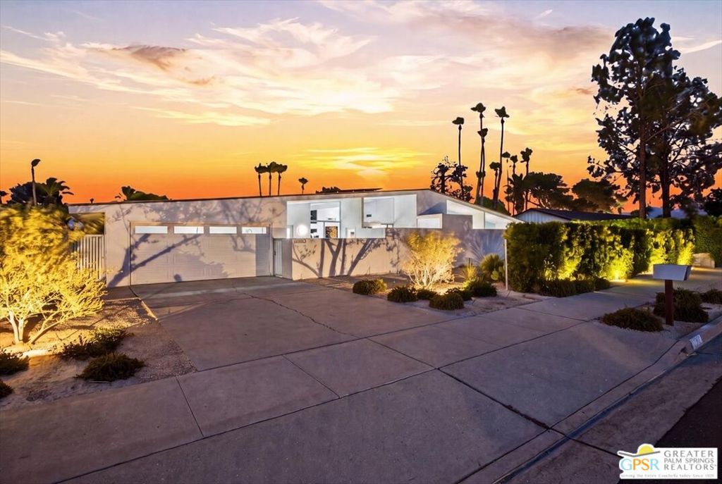 2260 N Aurora Drive, Palm Springs, CA 92262 — photo 1