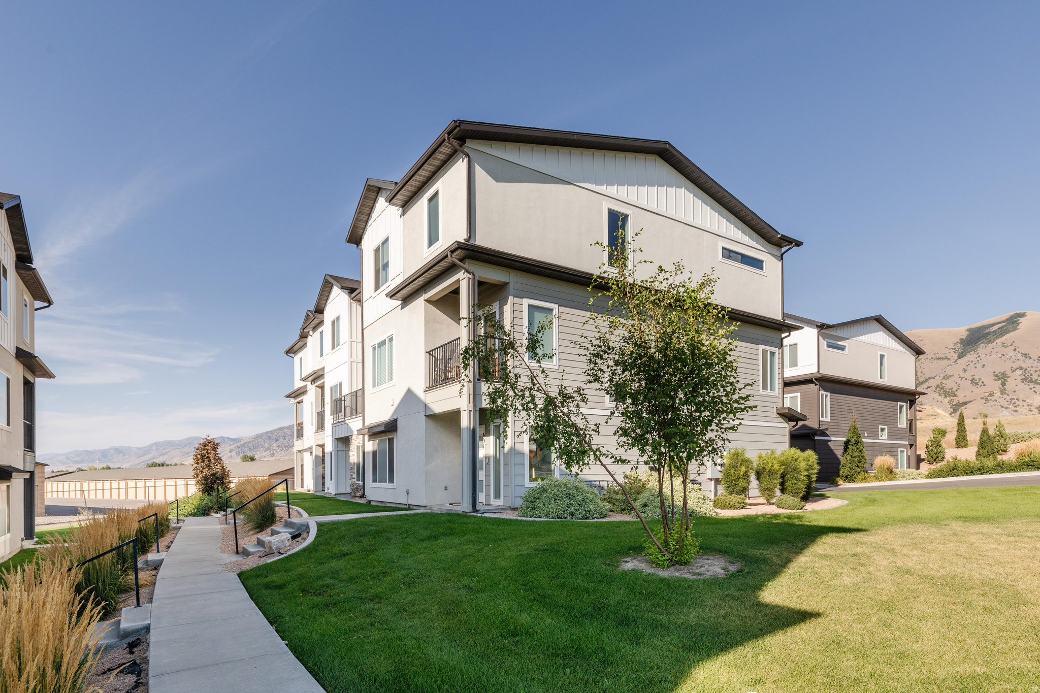 693 E 730 N, Hyrum, UT 84319 — photo 1