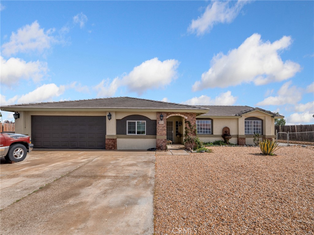 6791 Redwood Avenue, Hesperia, CA 92345 — photo 1