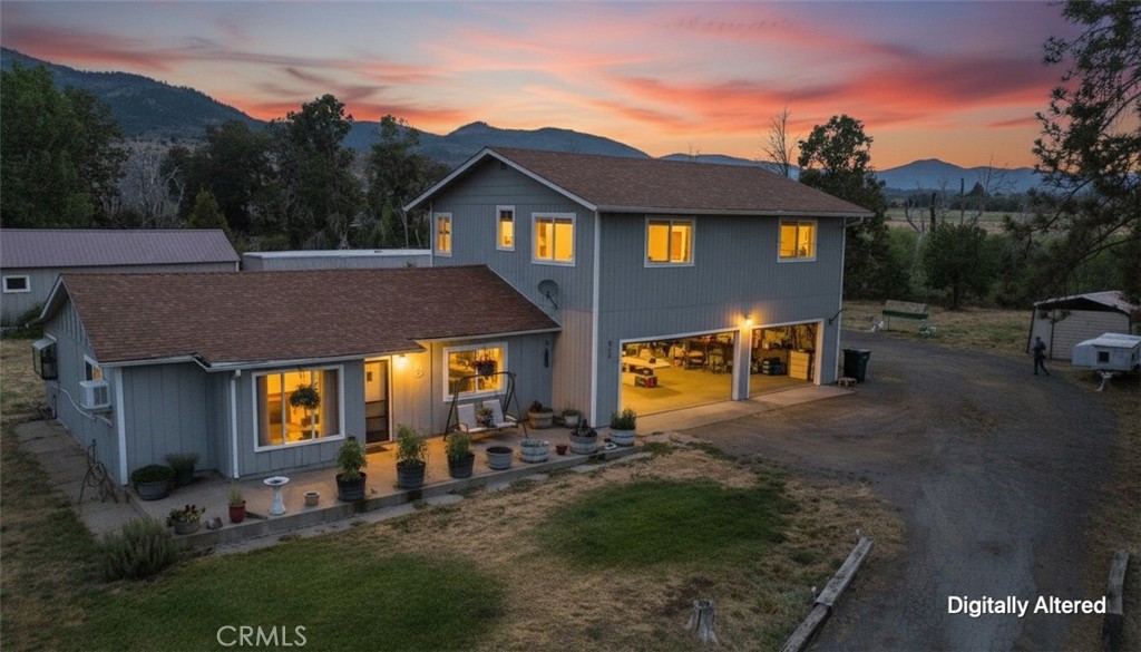 565 Main, Hornbrook, CA 96044 — photo 1