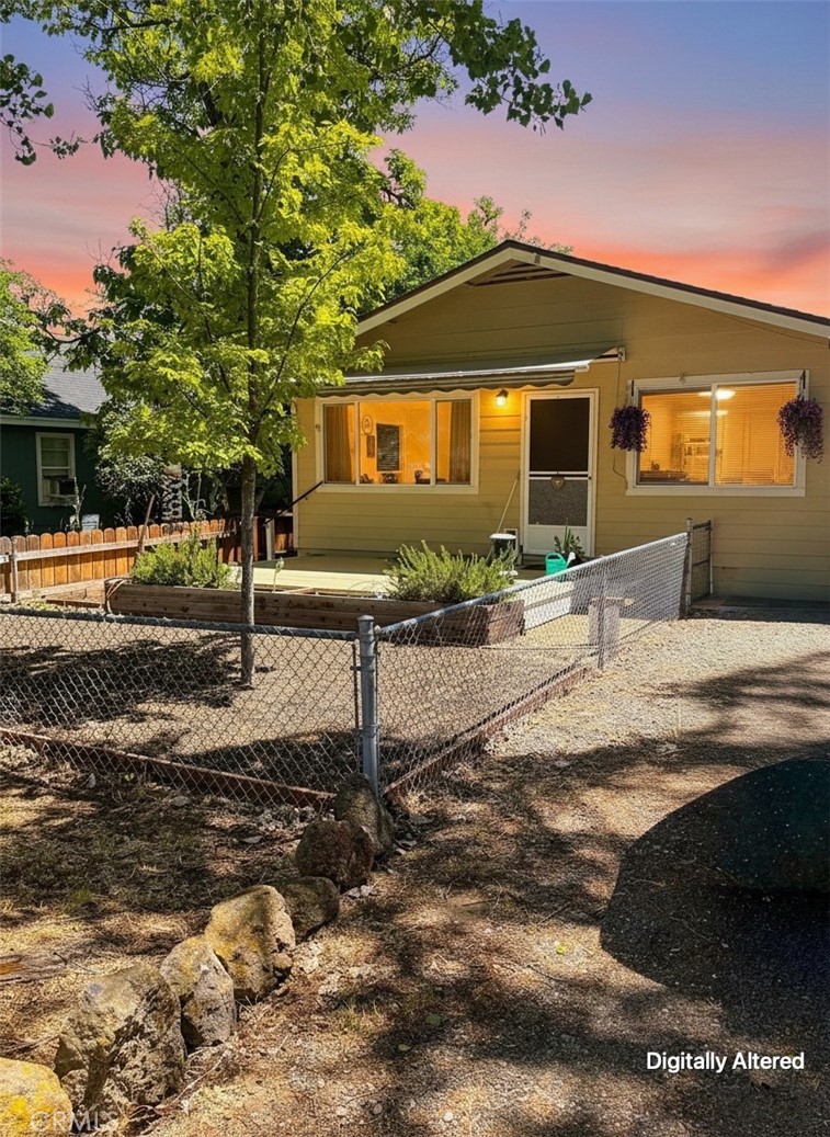 161 S 13th, Montague, CA 96064 — photo 1