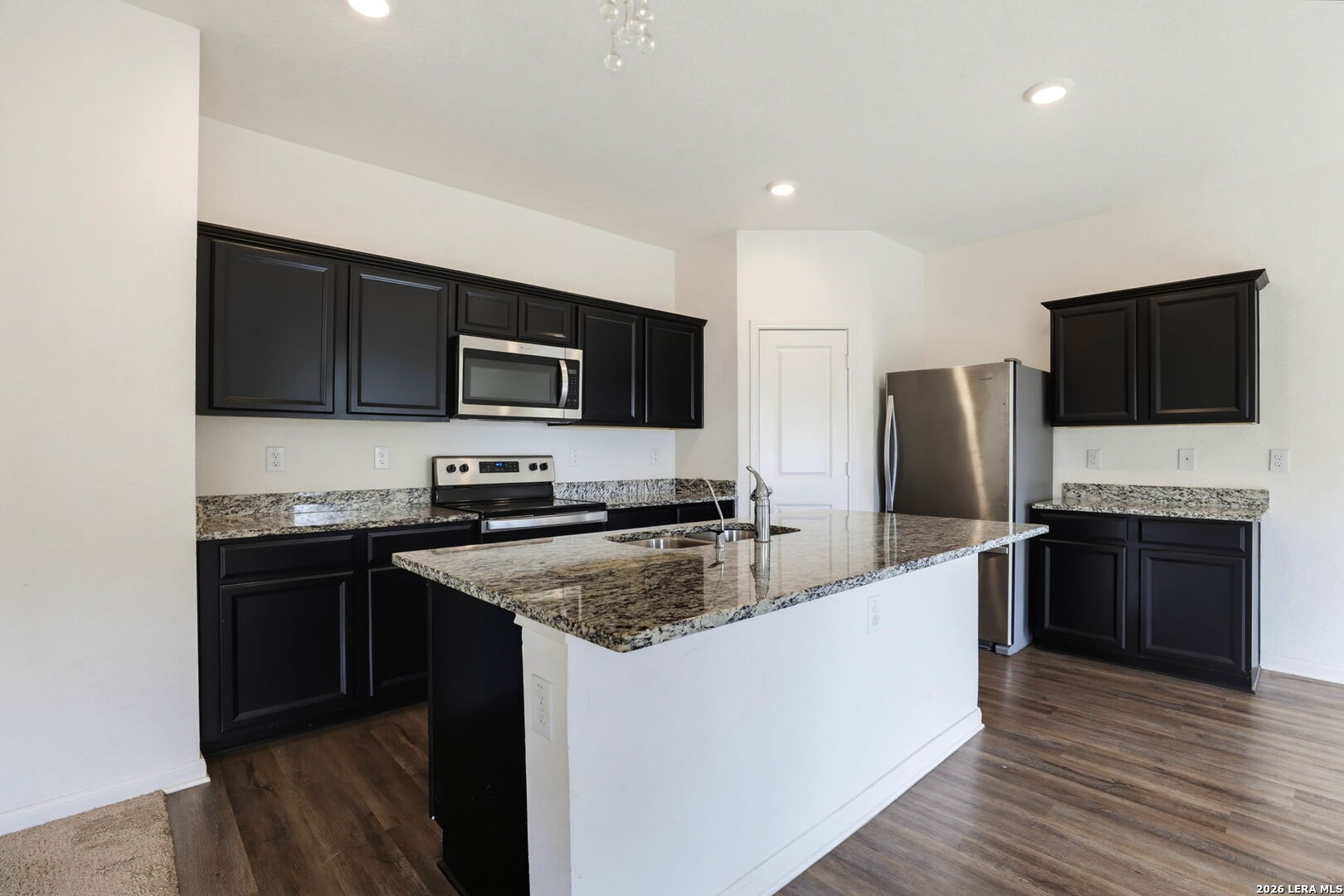 5406 Rue Girard, ,  78109 — photo 1