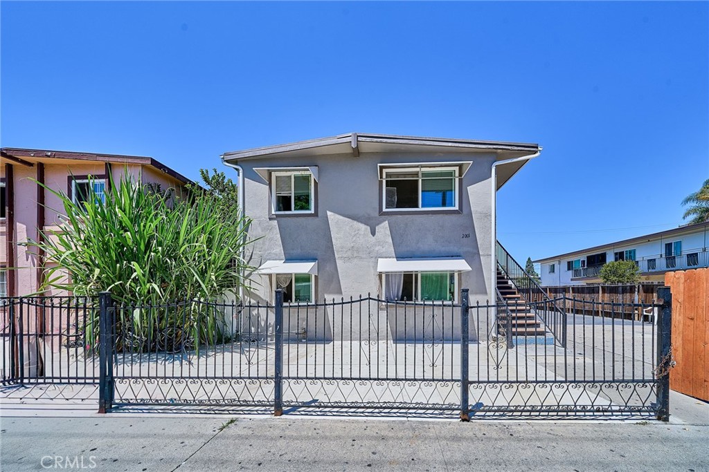 2001 W Myrtle, Santa Ana, CA 92703 — photo 1