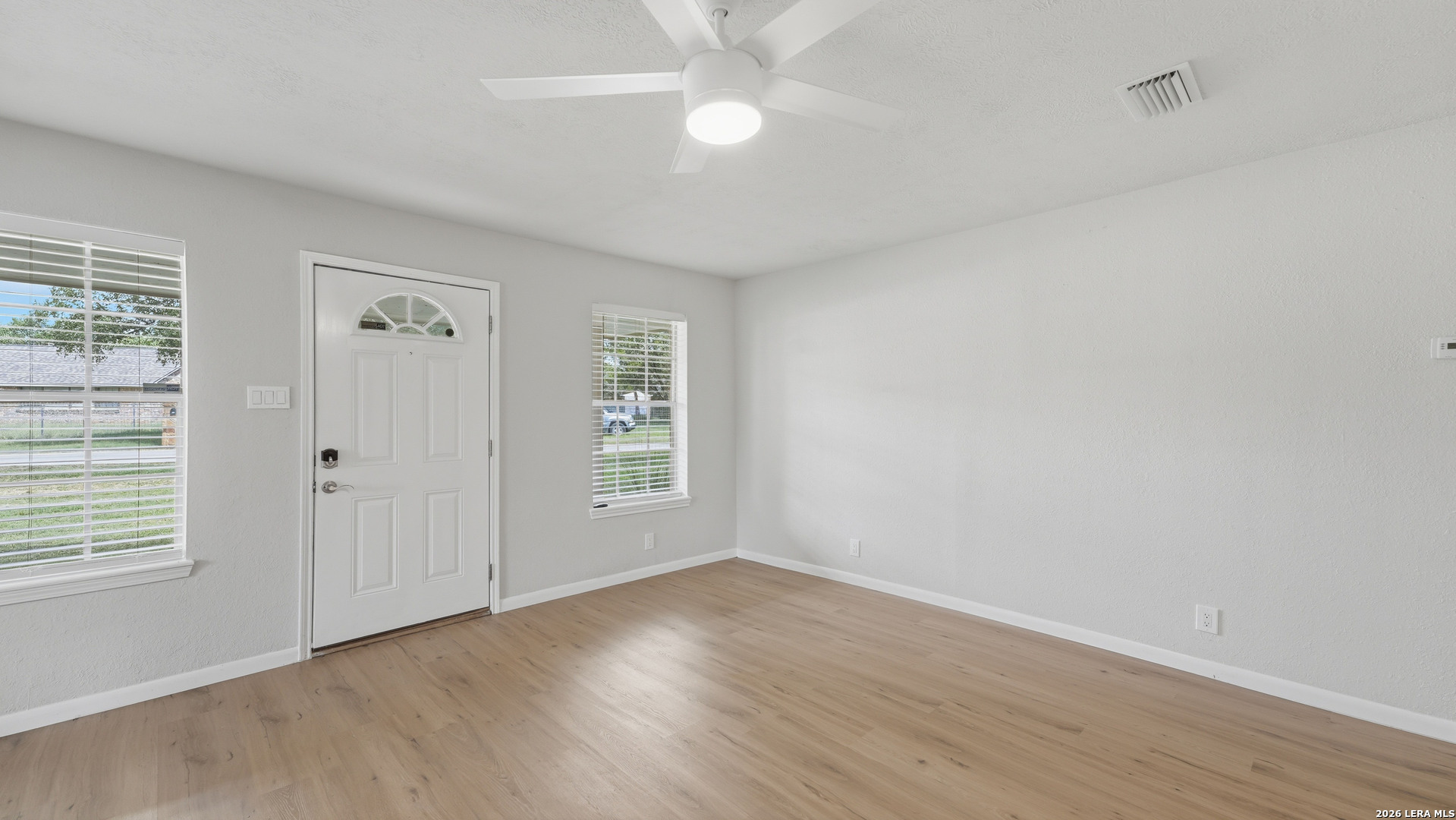 52 Persimmon DR, ,  78676 — photo 1