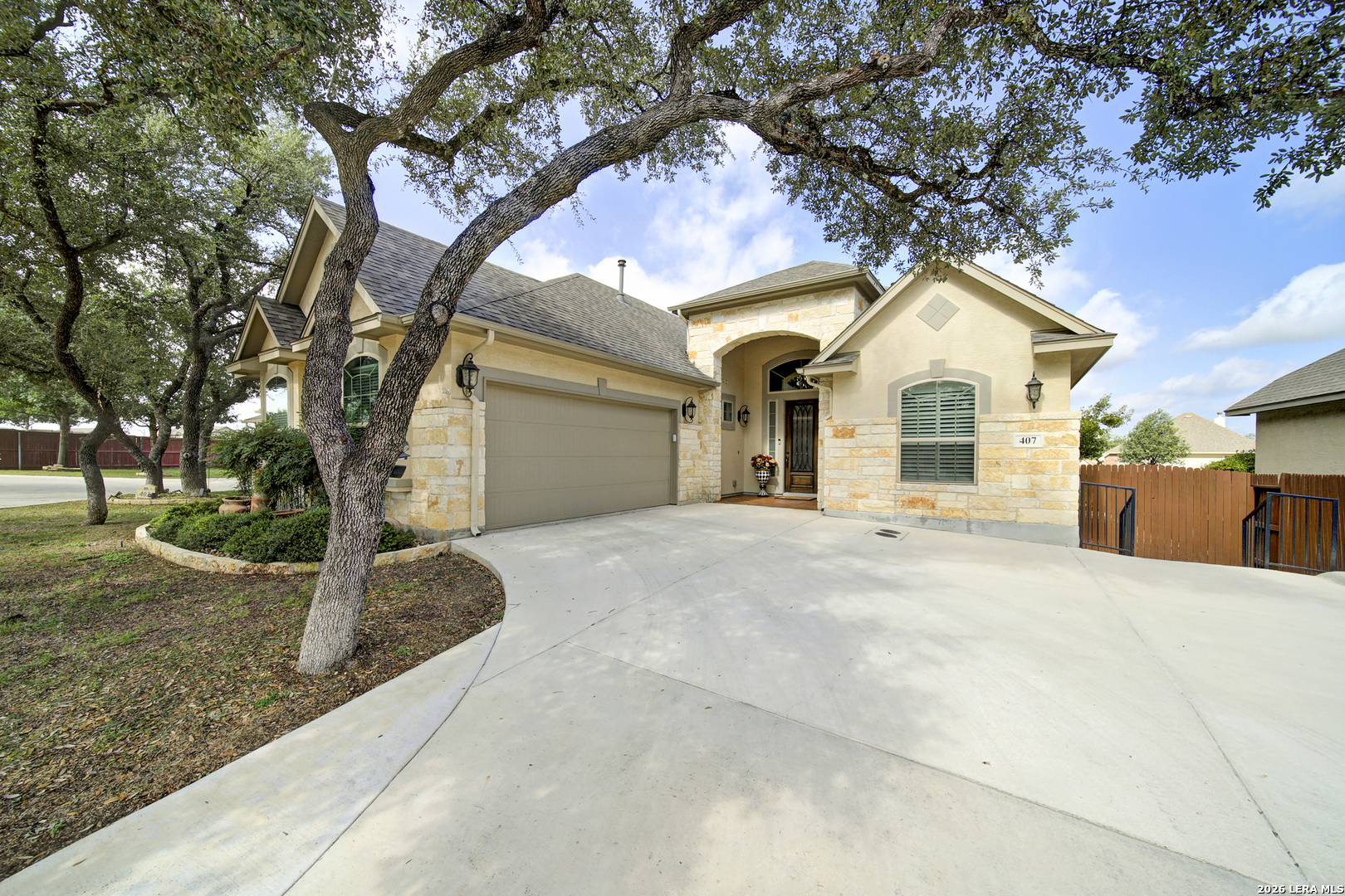 407 MISSION HILL RUN, New Braunfels, TX 78132 — photo 1