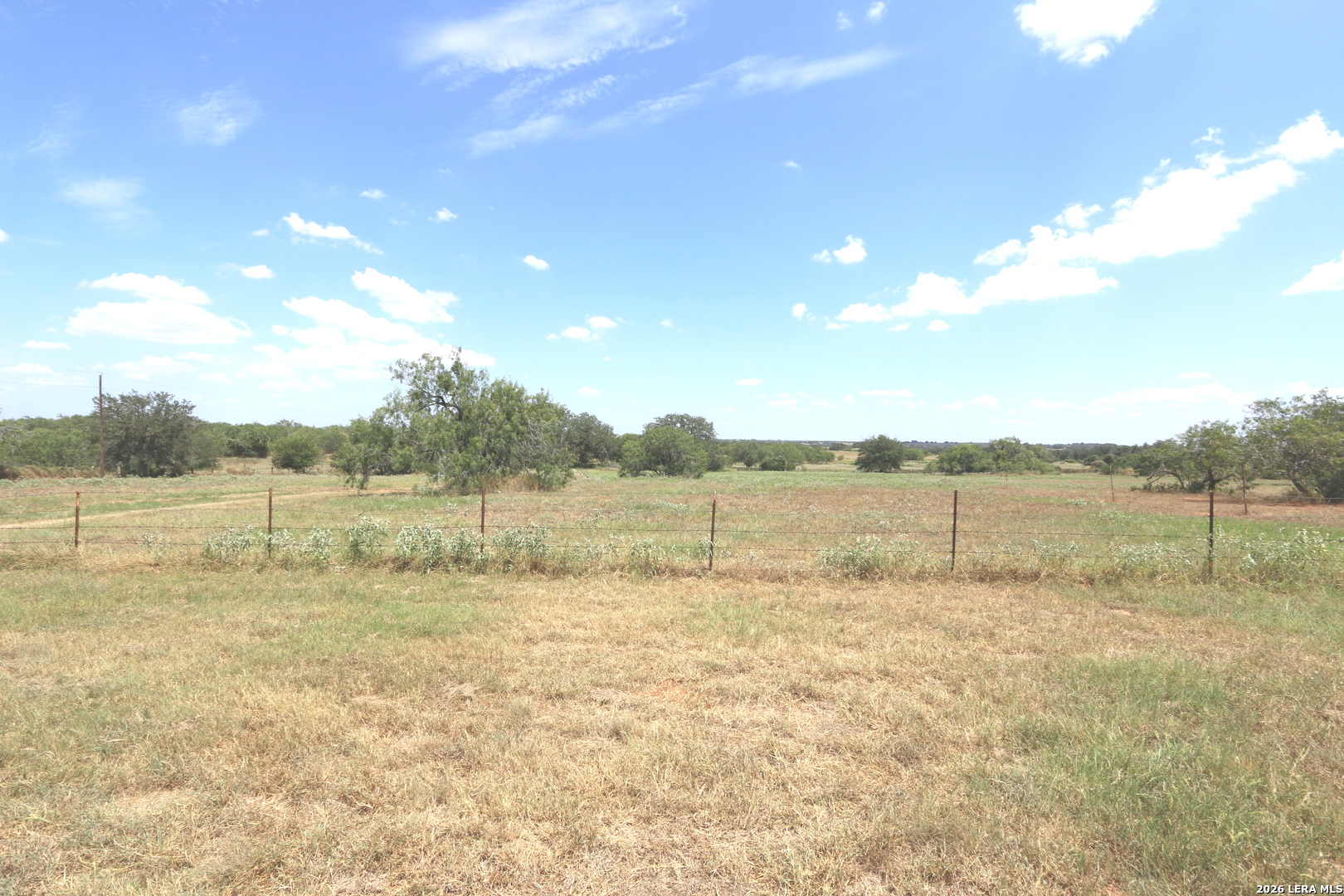 1753 County Road 124, Floresville, TX 78114 — photo 1