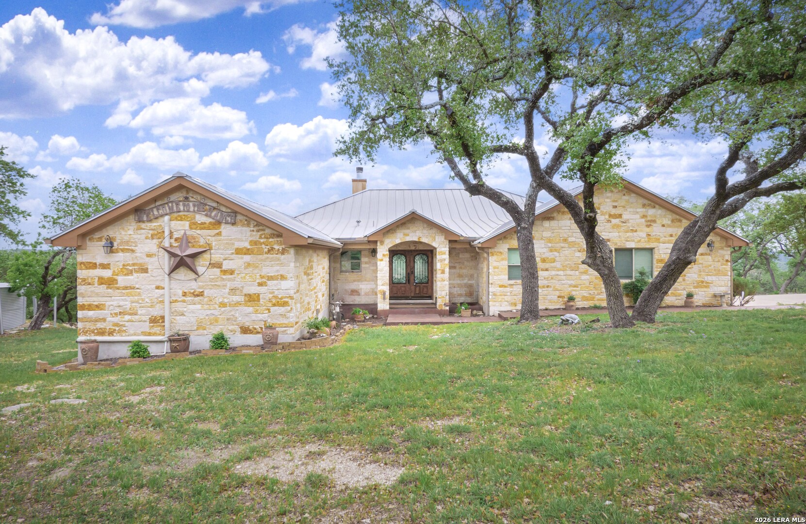 911 STONEY RIDGE RD, Bulverde, TX 78163 — photo 1