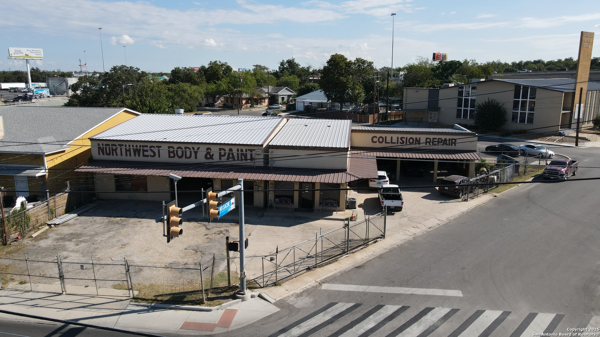 1216 FREDERICKSBURG RD, San Antonio, TX 78201 — photo 1