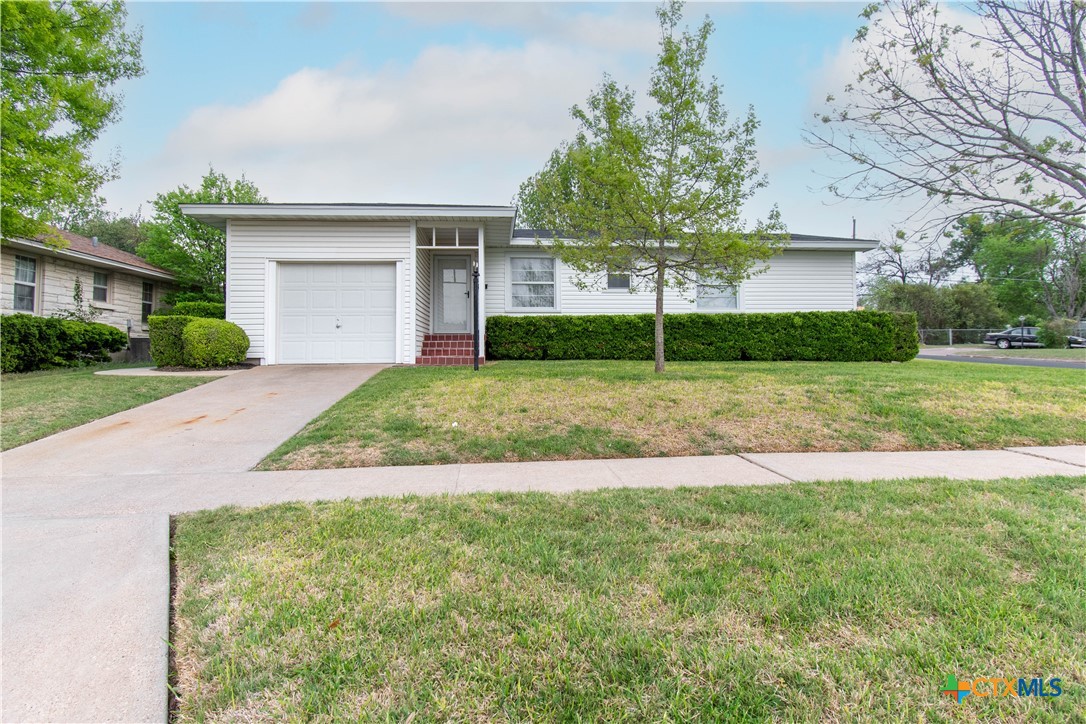 1719 S 39th Street, Temple, TX 76504 — photo 1