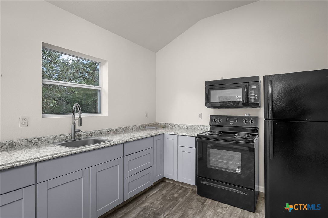 520 Turkey Tree, Seguin, TX 78155 — photo 1