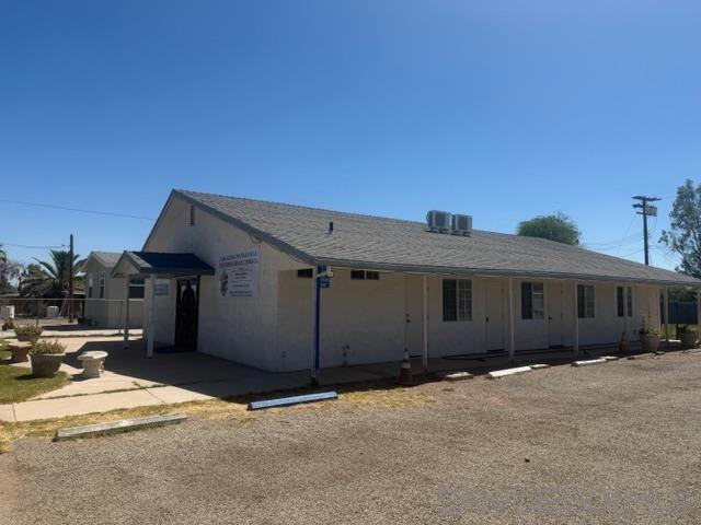 1598 N 8 th St, El Centro, CA 92243 — photo 1