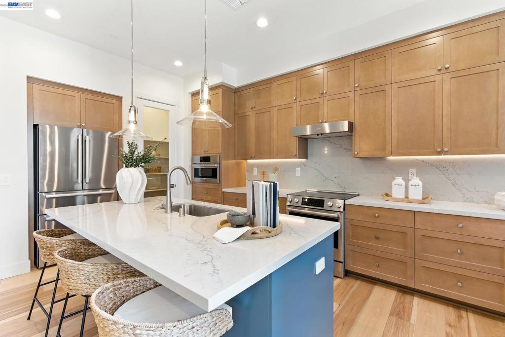 2005 Grand Street, Alameda, CA 94501 — photo 1