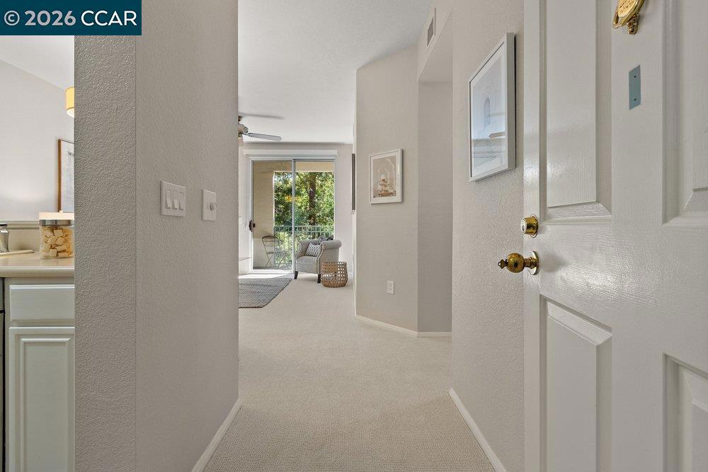 1860 Tice Creek Dr 1206, Walnut Creek, CA 94595 — photo 1