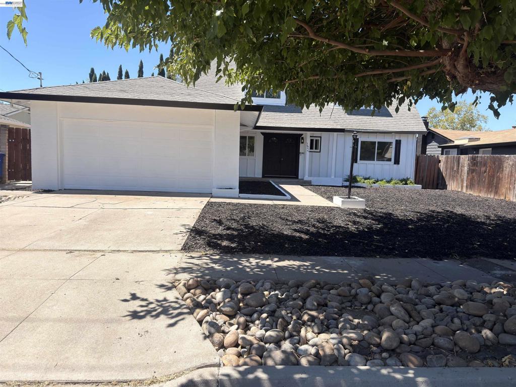 1859 Lynwood Dr, Concord, CA 94519 — photo 1