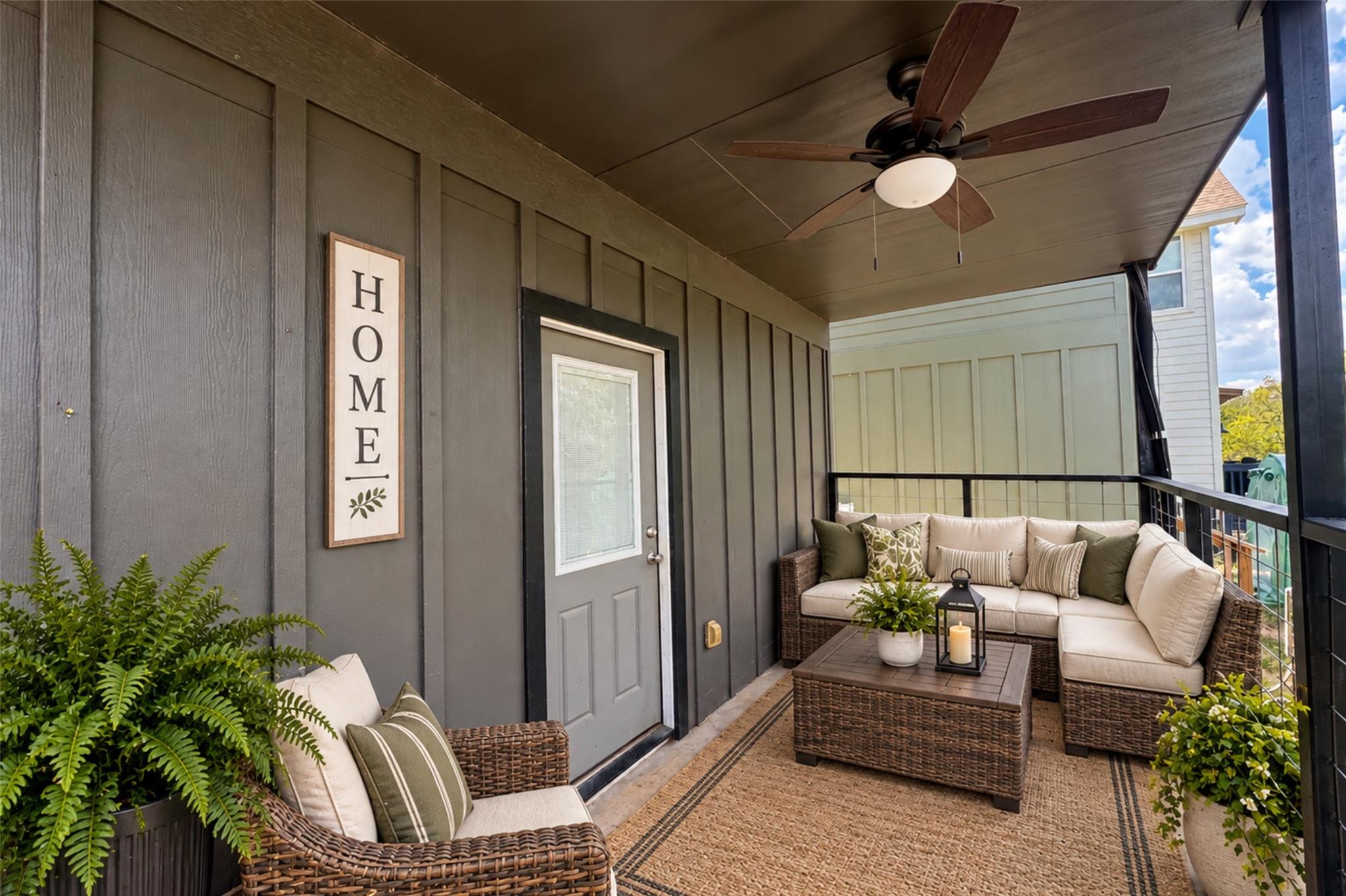 400  Shady Bluff Dr, Wimberley, TX 78676 — photo 1