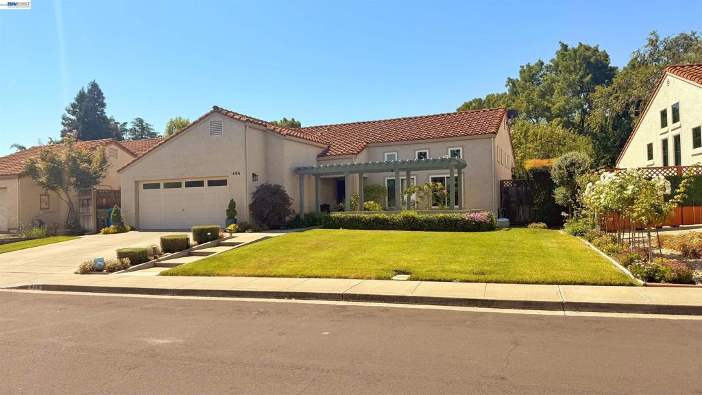 406 Stanford St, Vacaville, CA 95687 — photo 1
