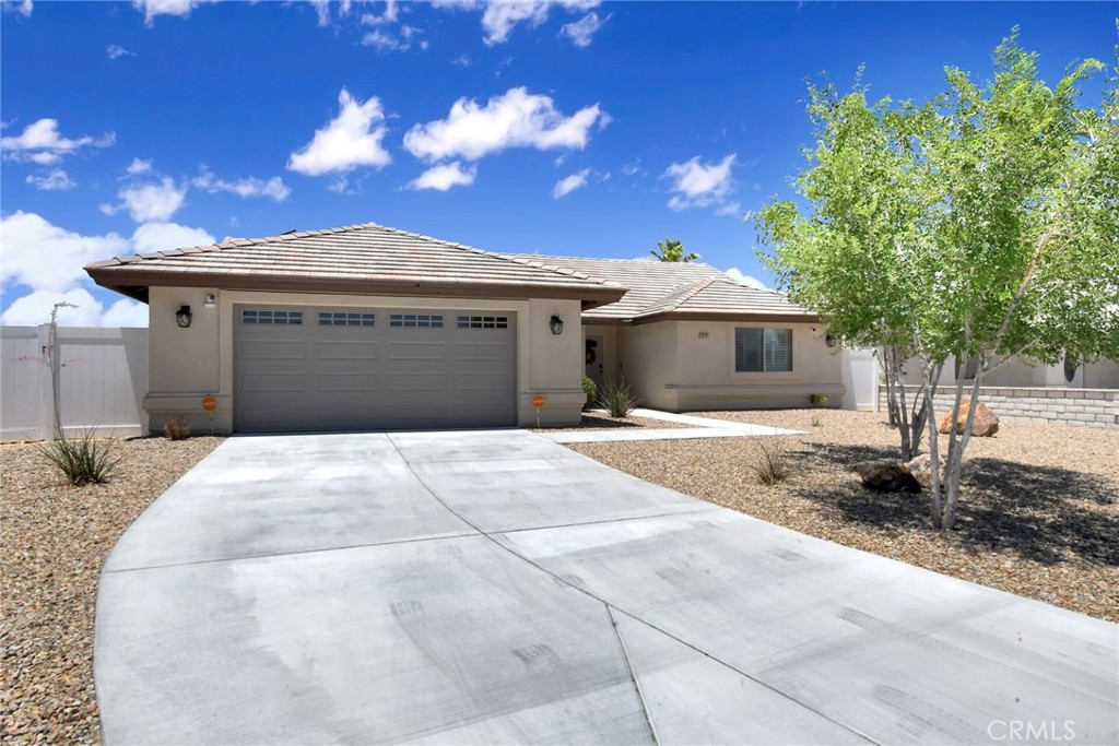 13722 Greenwood, Victorville, CA 92395 — photo 1