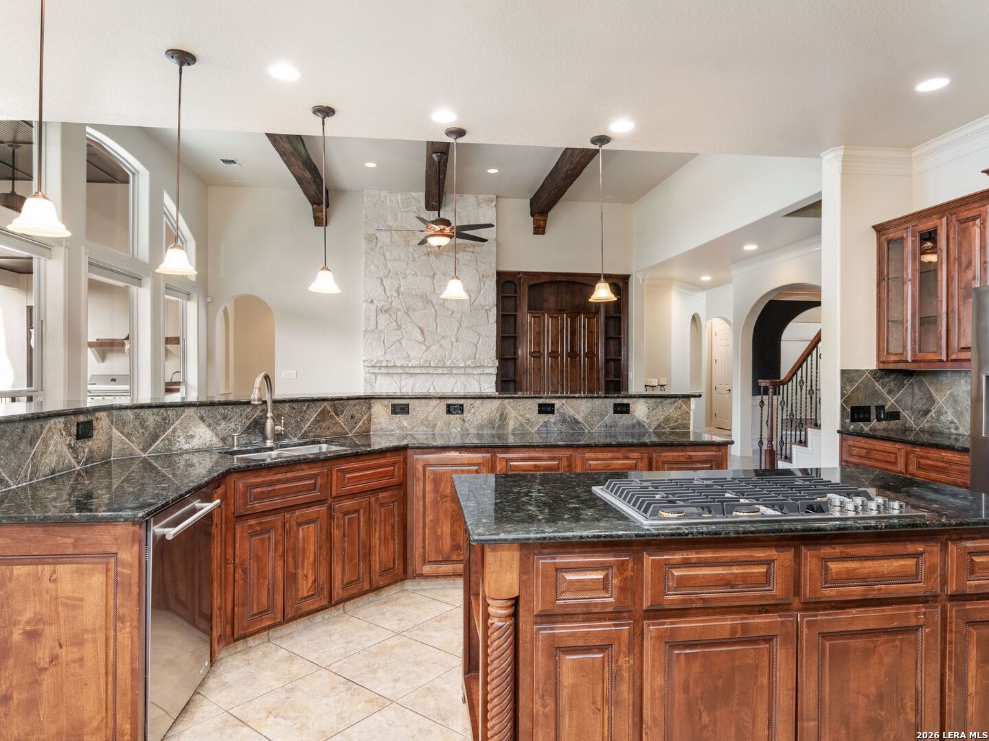 631 Sentry Hill, ,  78260 — photo 1