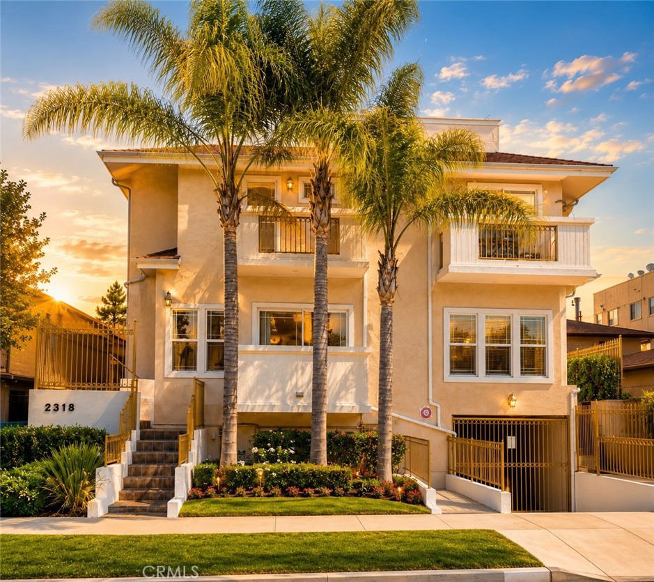 2318 N Fairview Street 101, Burbank, CA 91504 — photo 1