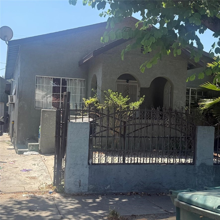 1142 E 64th, Los Angeles, CA 90001 — photo 1