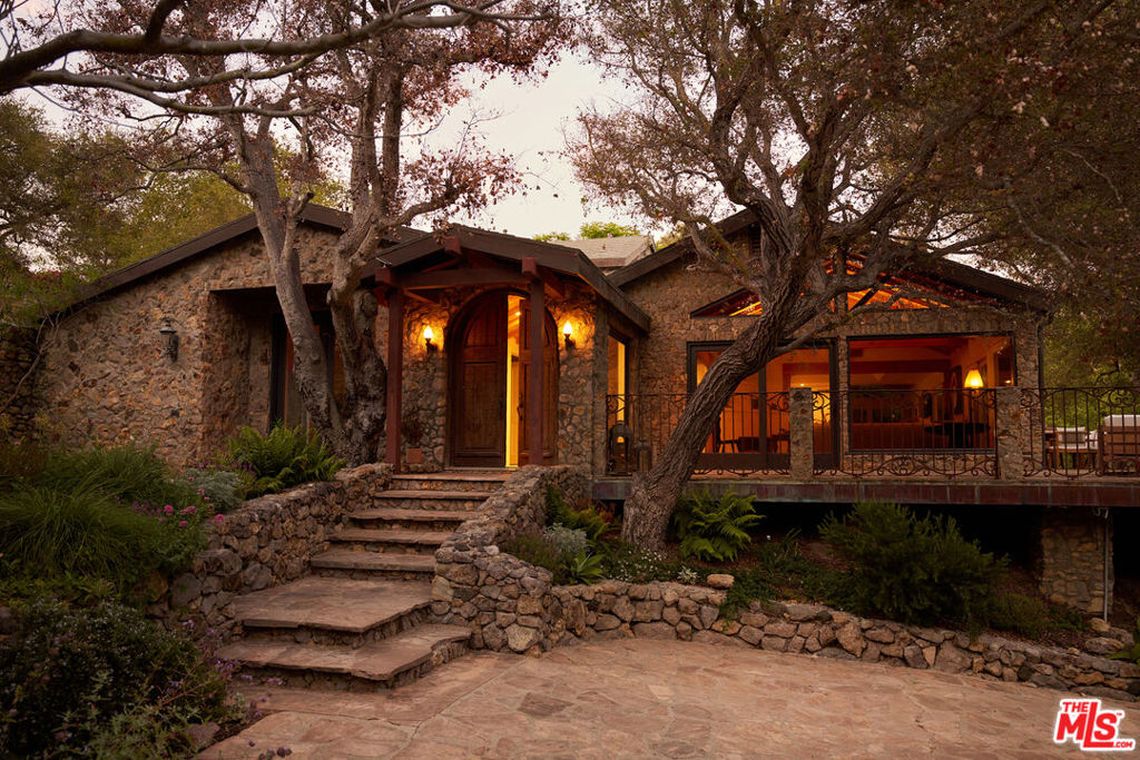 6208 Delaplane Road, Malibu, CA 90265 — photo 1