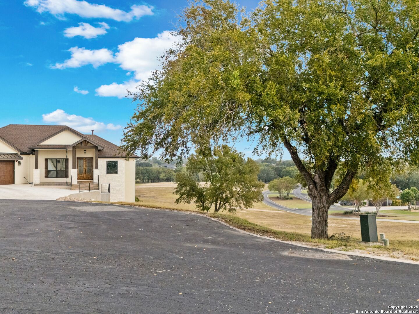 119 Pinnacle, ,  78130 — photo 1