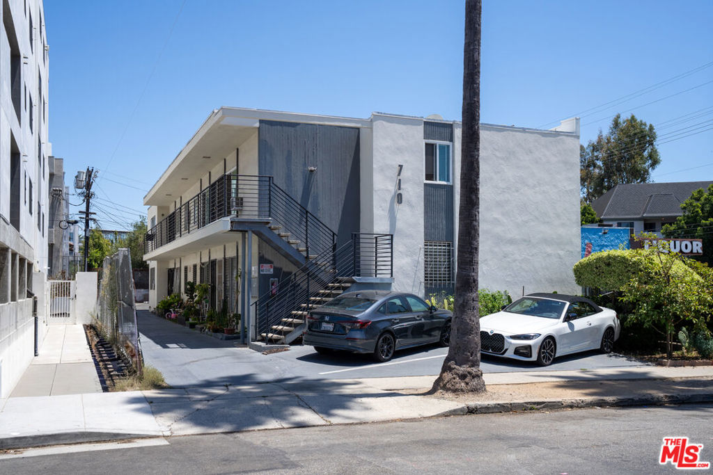 710 N Hudson Avenue, Los Angeles, CA 90038 — photo 1