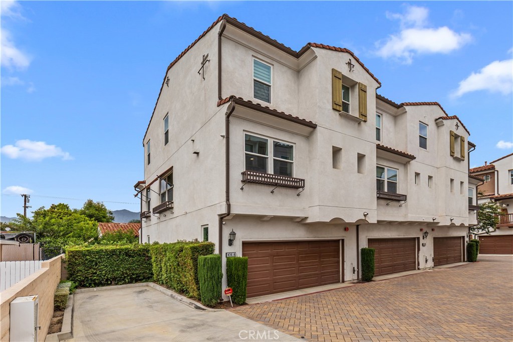 436 W Duarte Road A, Monrovia, CA 91016 — photo 1
