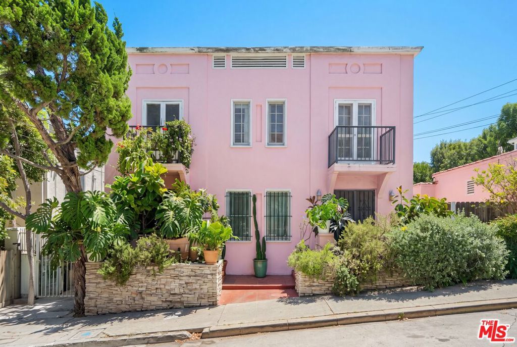 6104 Winans Drive, Los Angeles, CA 90068 — photo 1
