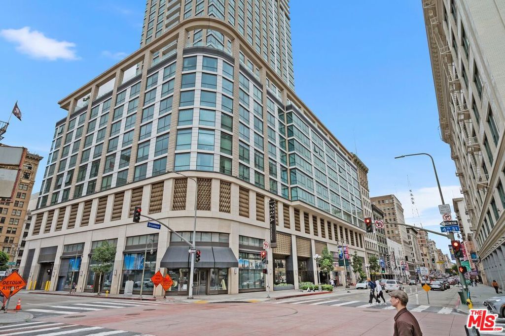 400 S Broadway 1021, Los Angeles, CA 90013 — photo 1