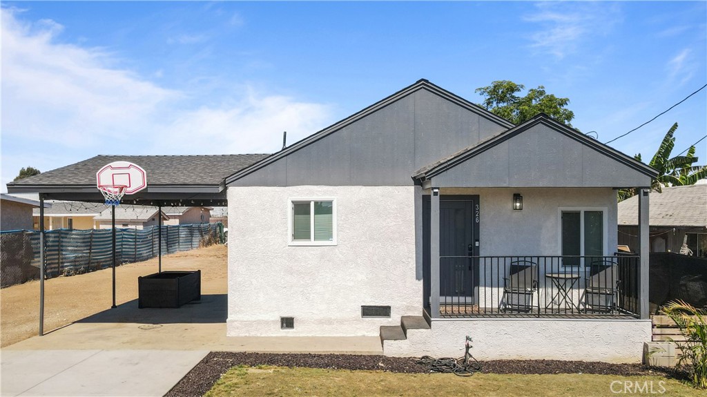 326 N Grant Ave, Corona, CA 92882 — photo 1