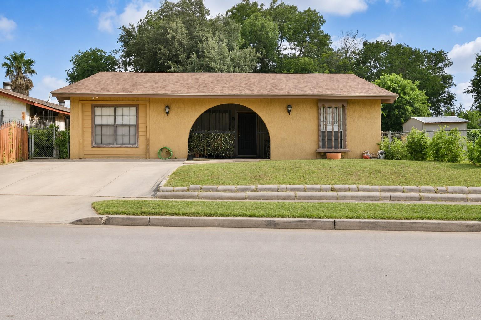 1011 Brownleaf, San Antonio, TX 78227 — photo 1