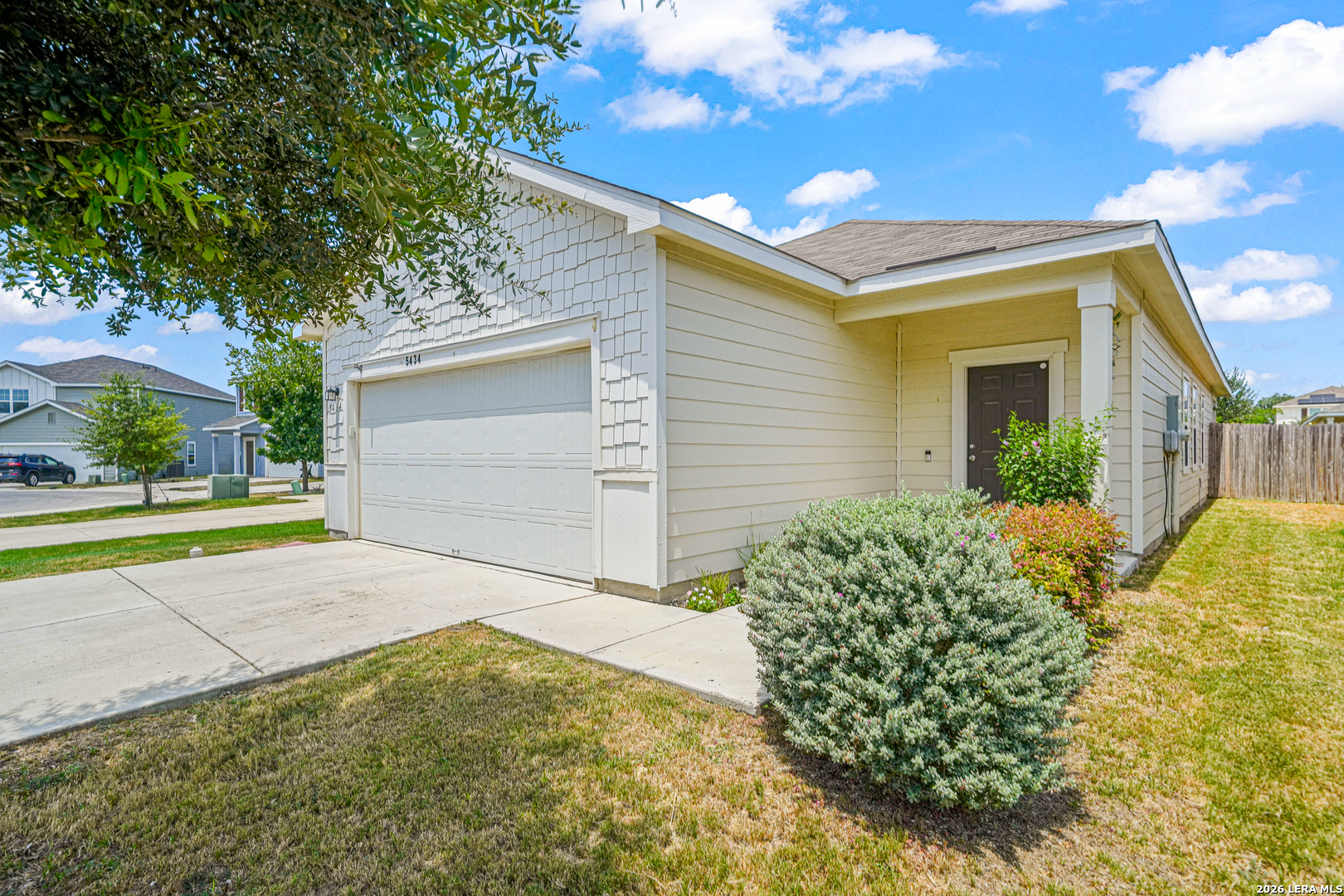 5434 MALAKOFF DR, , 78109 — photo 1