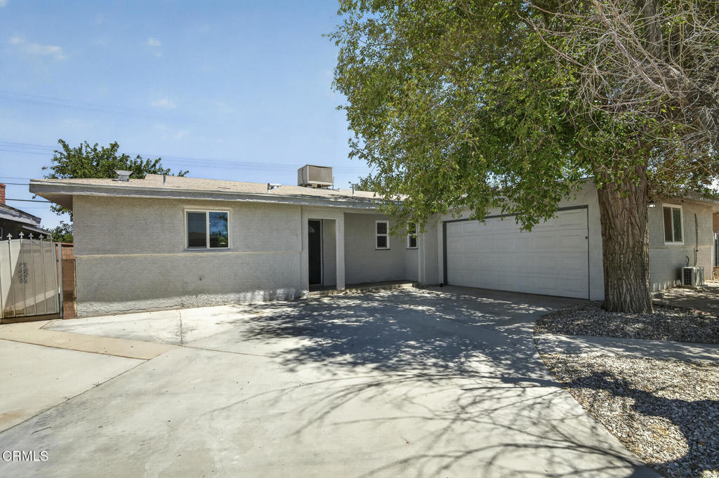 137 E Avenue J 8, Lancaster, CA 93535 — photo 1