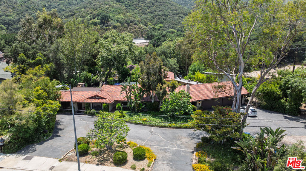 6320 Honolulu Avenue, Los Angeles, CA 91214 — photo 1