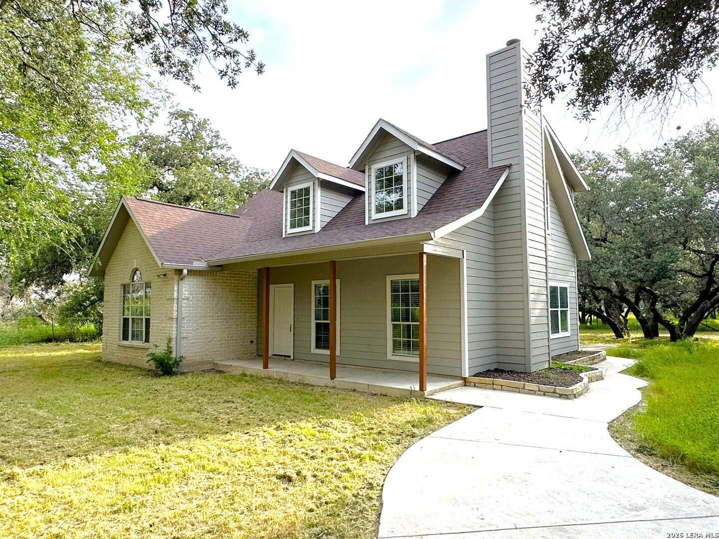 1591 County Road 320, Floresville, TX 78114 — photo 1