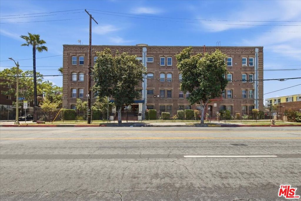 4125 S Figueroa Street 119, Los Angeles, CA 90037 — photo 1