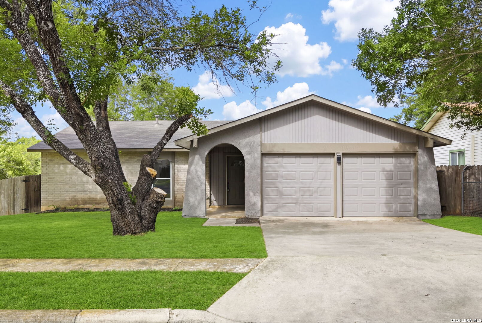 12819 Tarrytown St, San Antonio, TX 78233 — photo 1