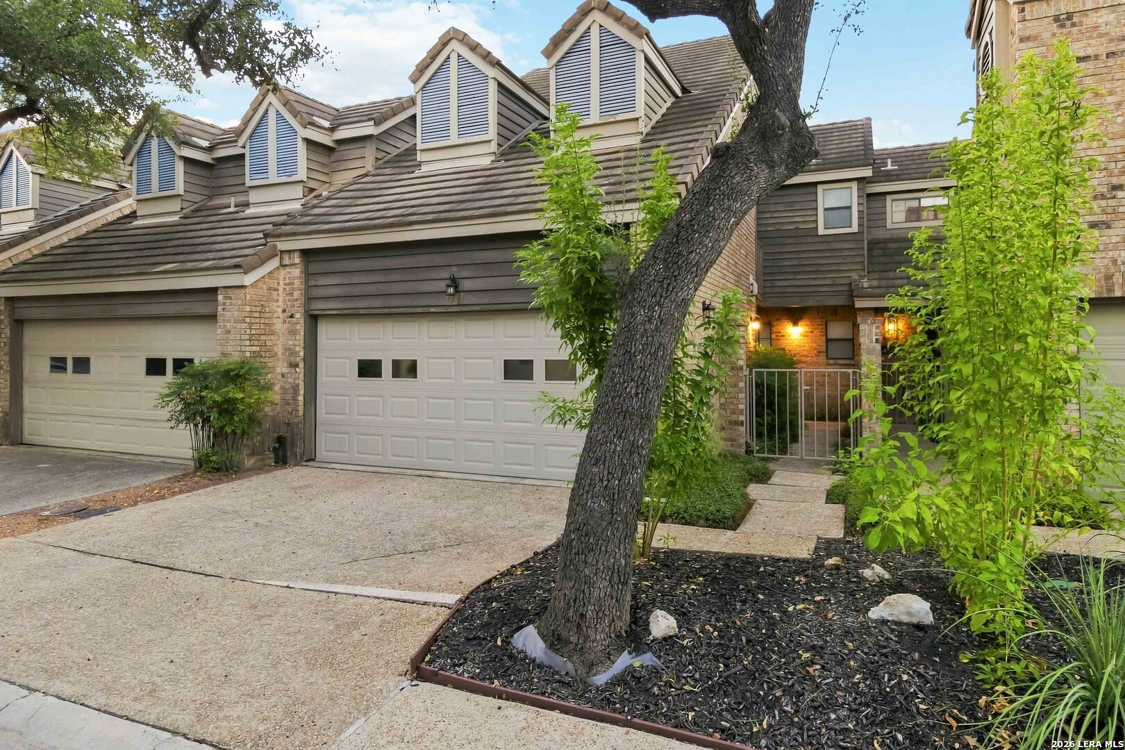 4507 SMOKEY WOOD LN, San Antonio, TX 78249 — photo 1