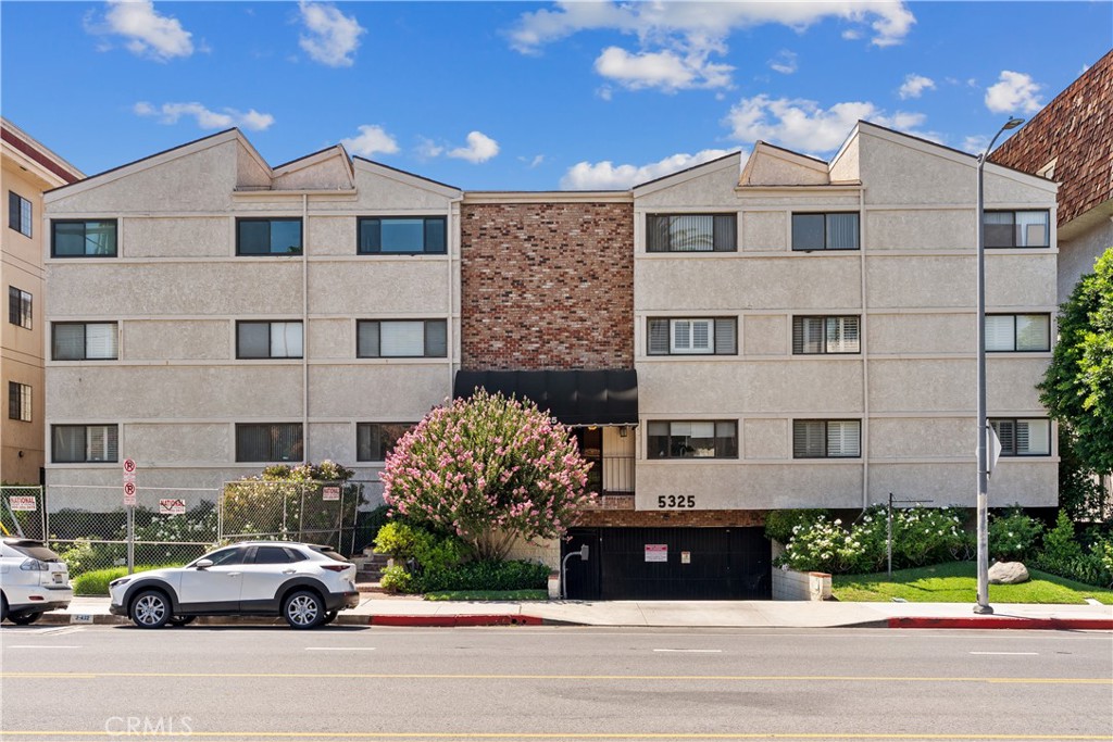 5325 Lindley Avenue 106, Tarzana, CA 91356 — photo 1
