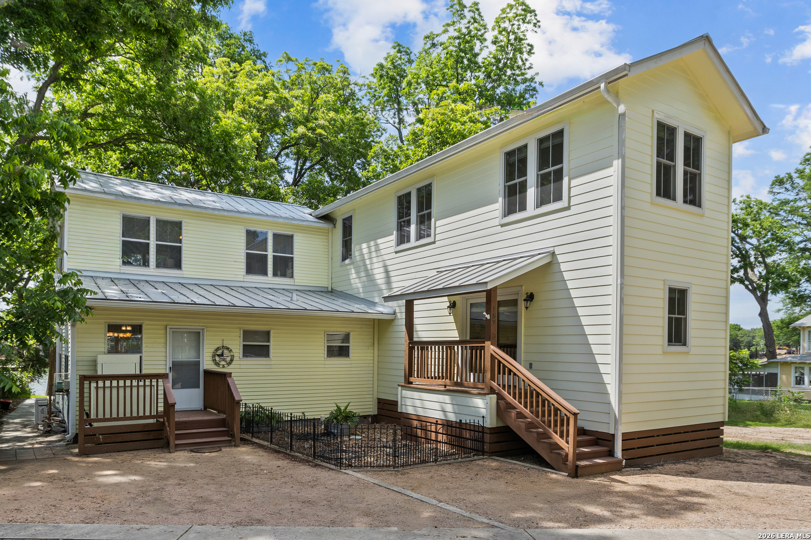 157 LAKE BND, ,  78123 — photo 1