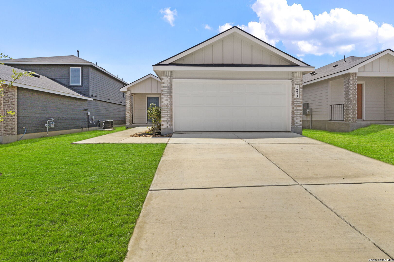 16075 Mahogany Way, Elmendorf, TX 78112 — photo 1