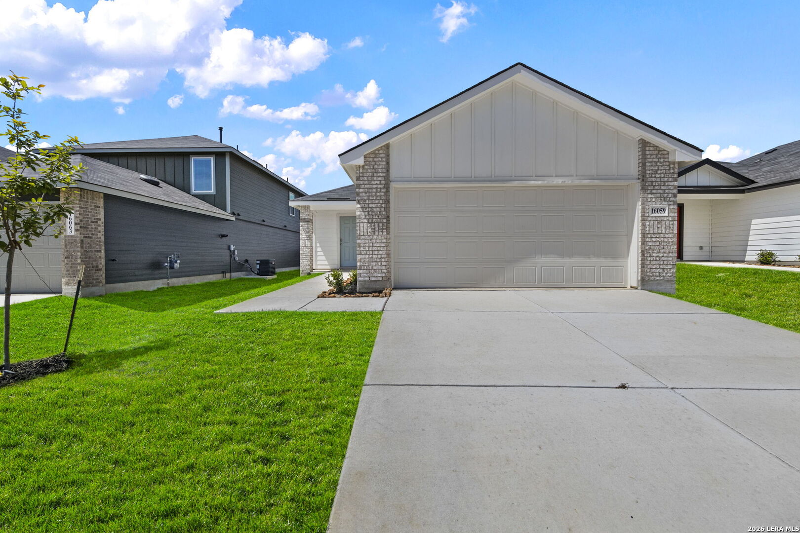 16059 Mahogany Way, Elmendorf, TX 78112 — photo 1