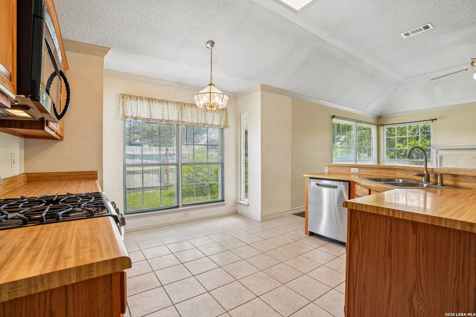 3522 LAKE TOWNE CT, ,  78217 — photo 1