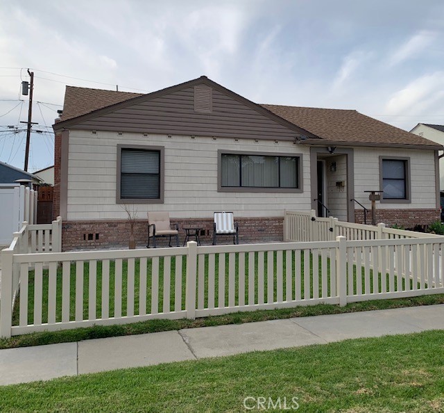 4145 Los Coyotes Diagonal, Lakewood, CA 90713 — photo 1