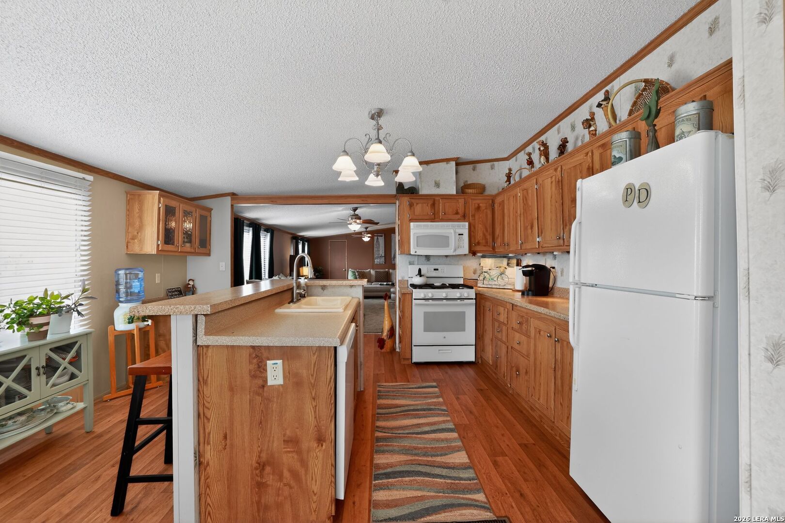 1721 LAKESHORE DR N, ,  78003 — photo 1